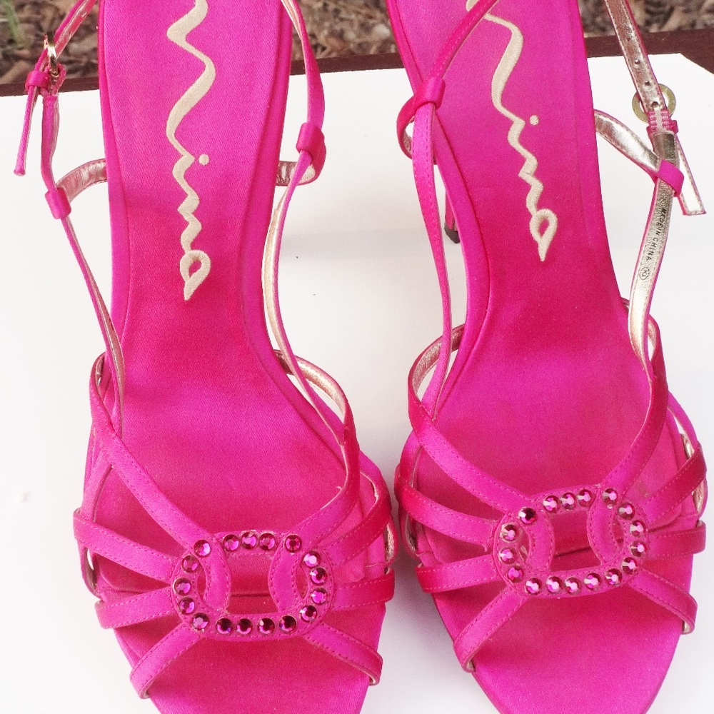 Nina Fuscia strappy sandals